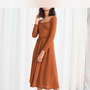 Elegant Rust Midi Dress